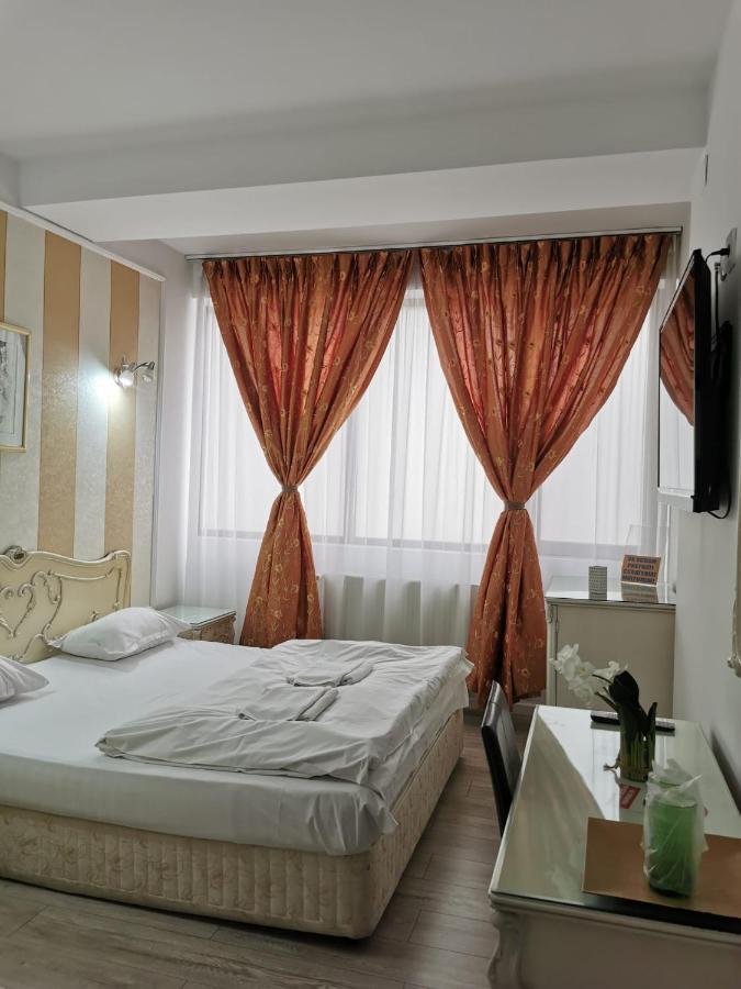 Nevis Fundeni Hotel Bucharest Exterior photo